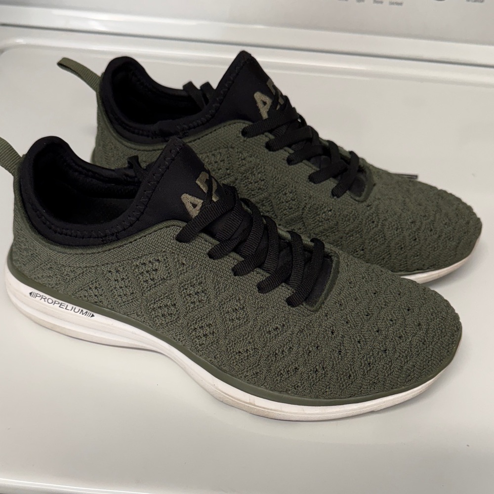 APL Women's TechLoom Knit Sneaker — Olive/Black